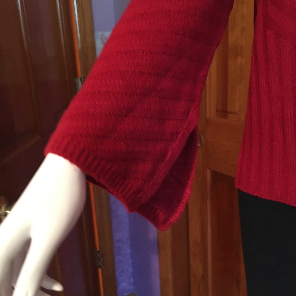 Renuar Red Crew Neck Sweater - Picture 10 of 16